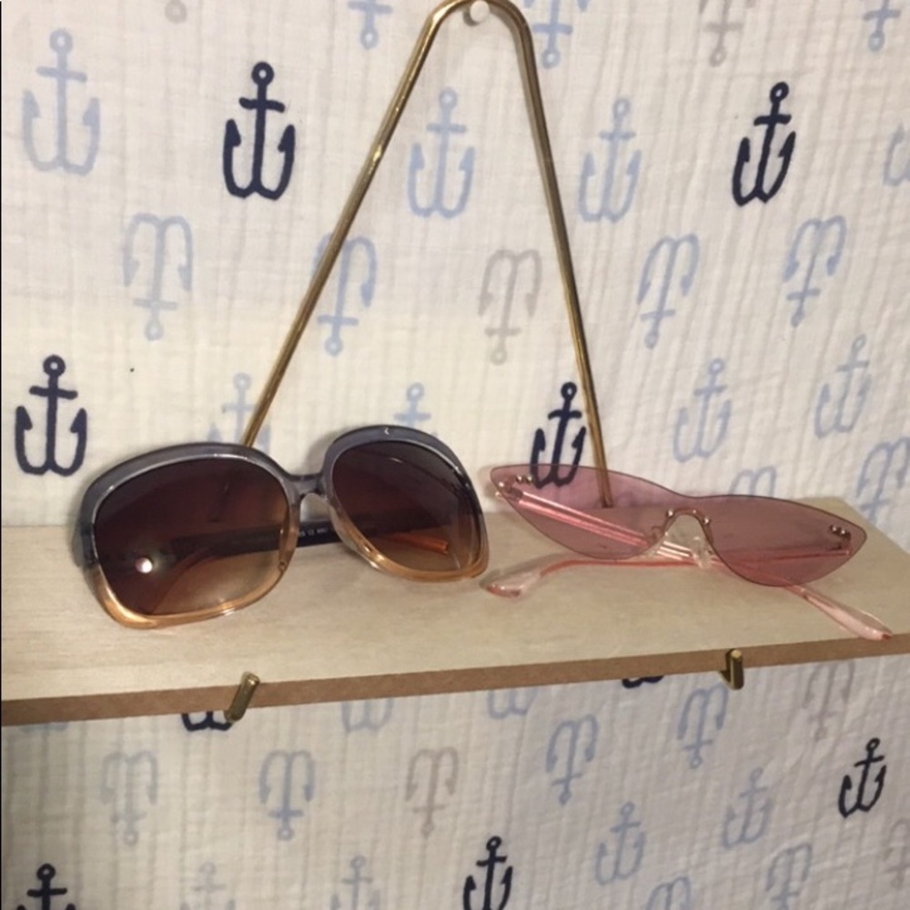 2 sunglasses 😎